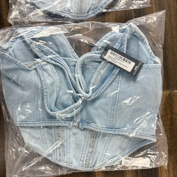 NWT PLT Light Blue Wash Dip Hem Bust Cup Underwire Denim Corset Top y2k - Picture 9 of 10